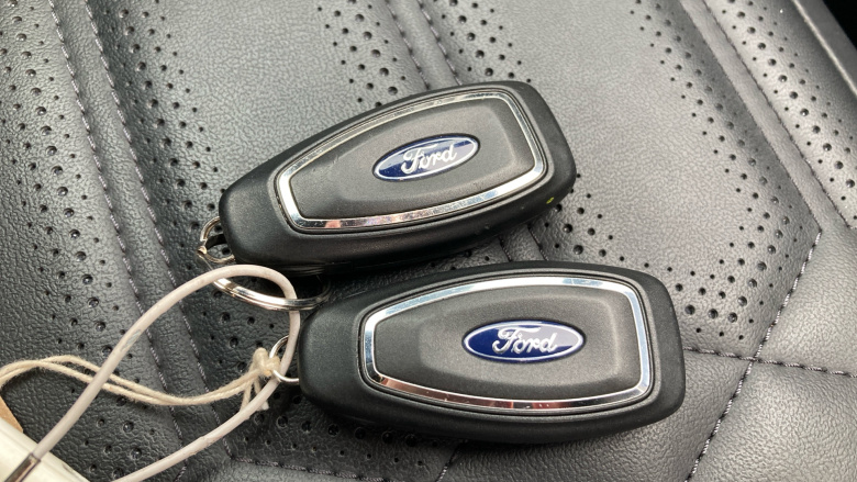 Ford Puma 1.0 EcoBoost Hybrid mHEV ST-Line Vignale 5dr Petrol Hatchback